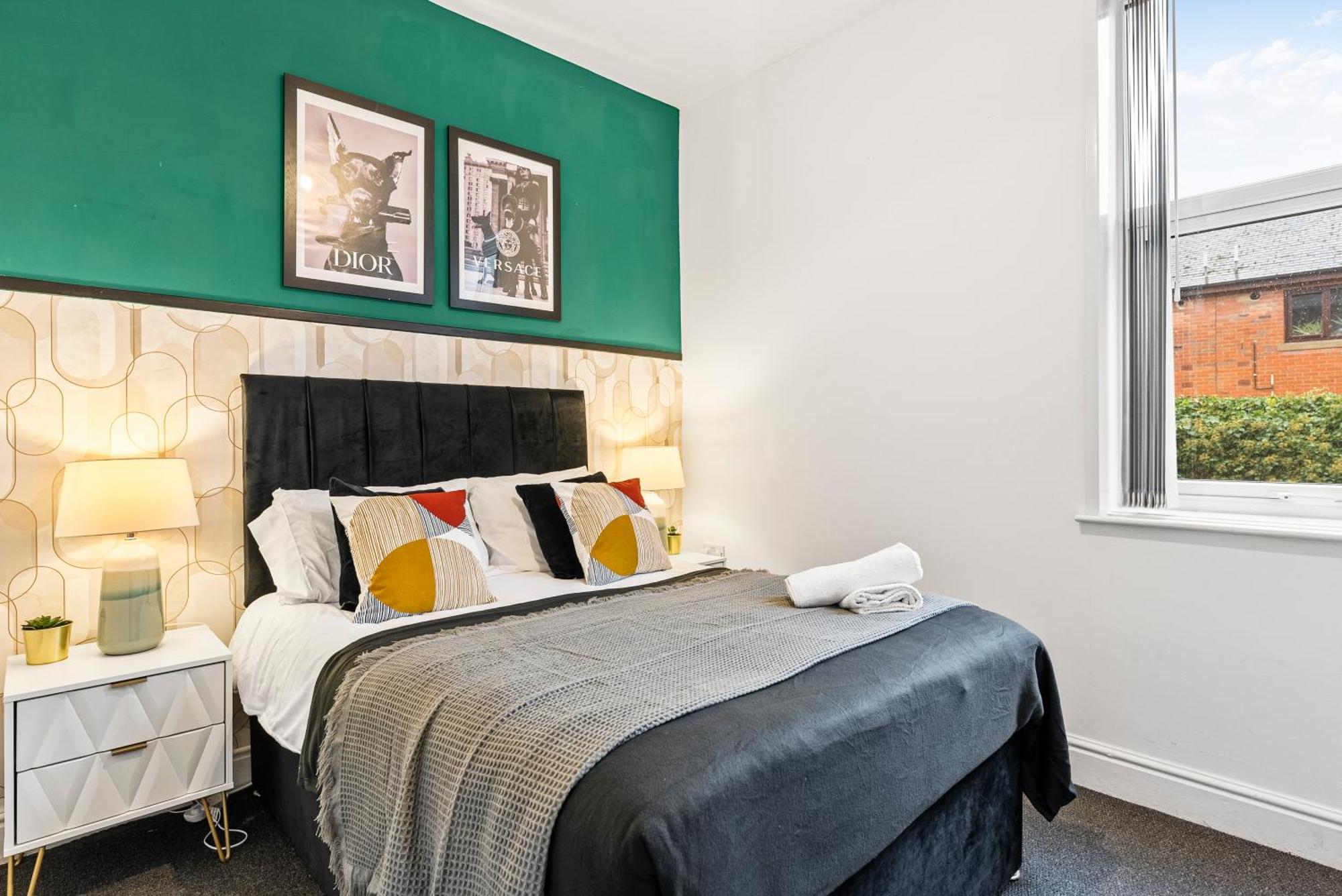 20 Percent Off! Stylish Sheffield Abode Sleeps 12 아파트 외부 사진