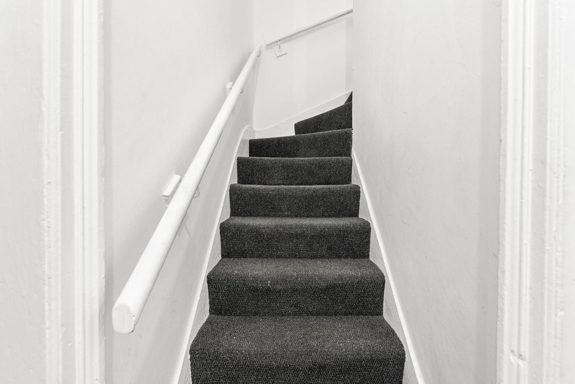 20 Percent Off! Stylish Sheffield Abode Sleeps 12 아파트 외부 사진