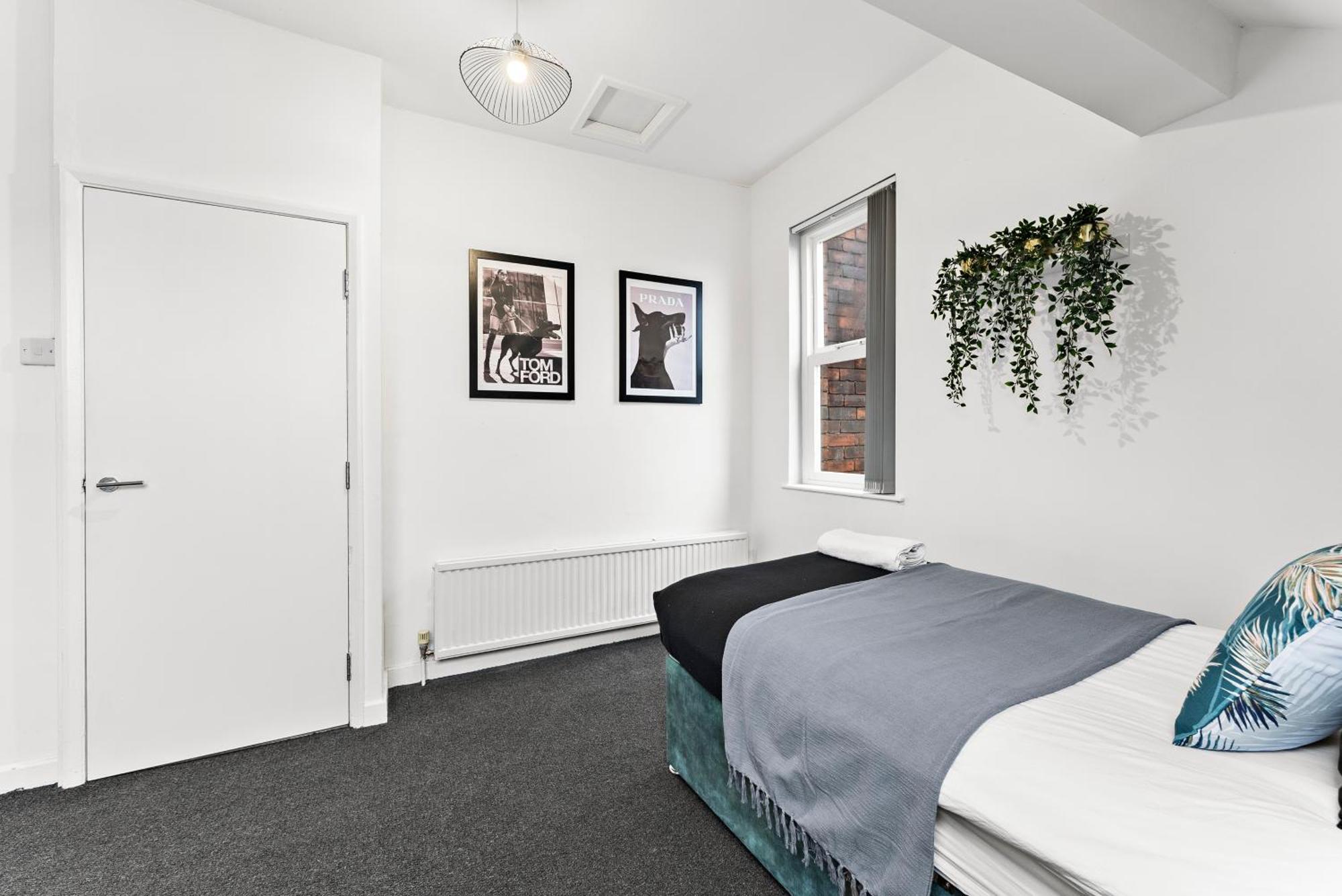 20 Percent Off! Stylish Sheffield Abode Sleeps 12 아파트 외부 사진